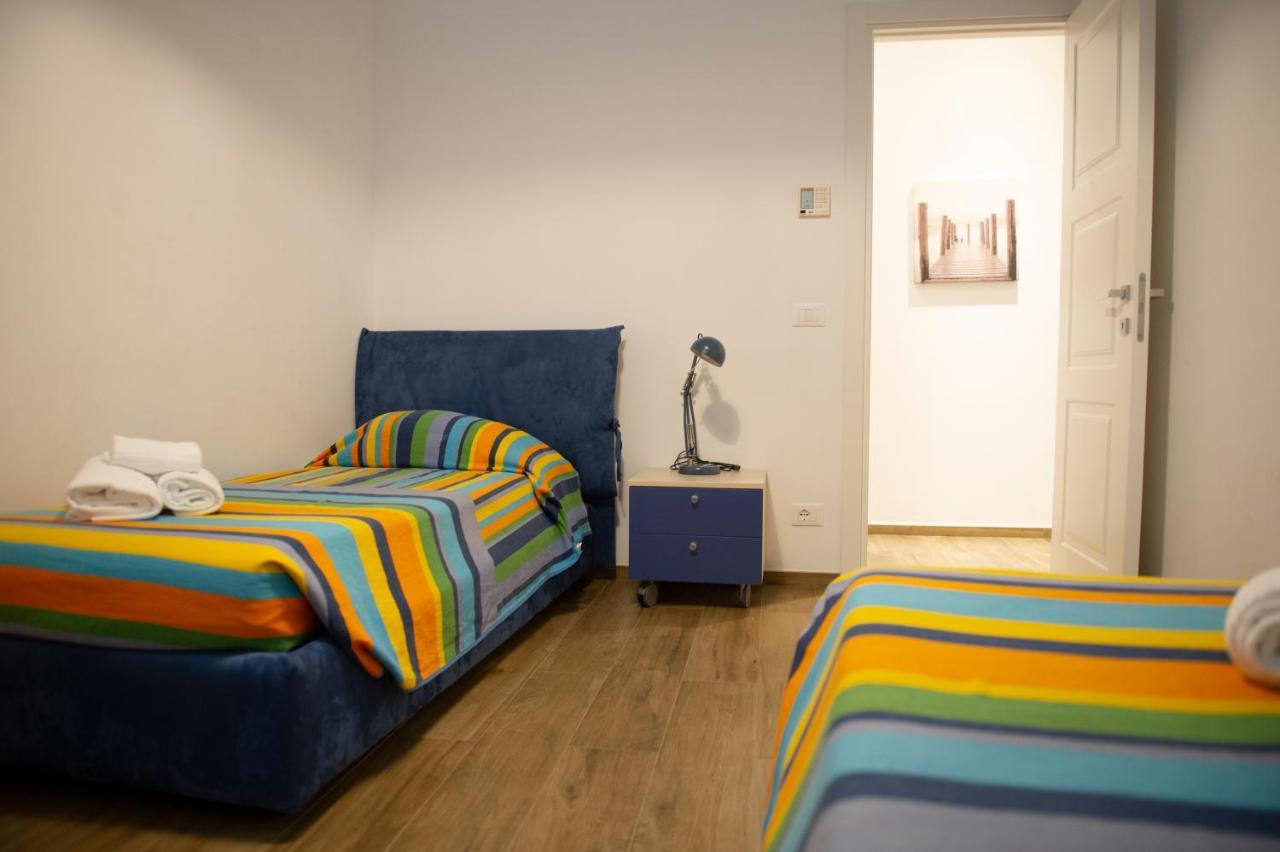 Color Apartment 莫诺波利 外观 照片