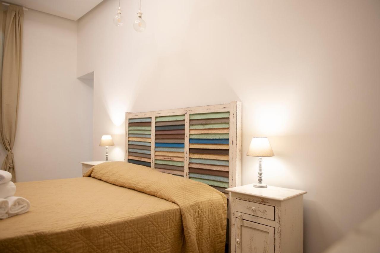 Color Apartment 莫诺波利 外观 照片