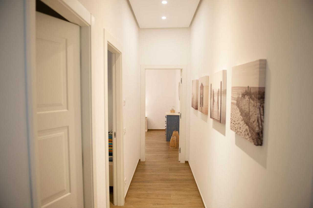 Color Apartment 莫诺波利 外观 照片