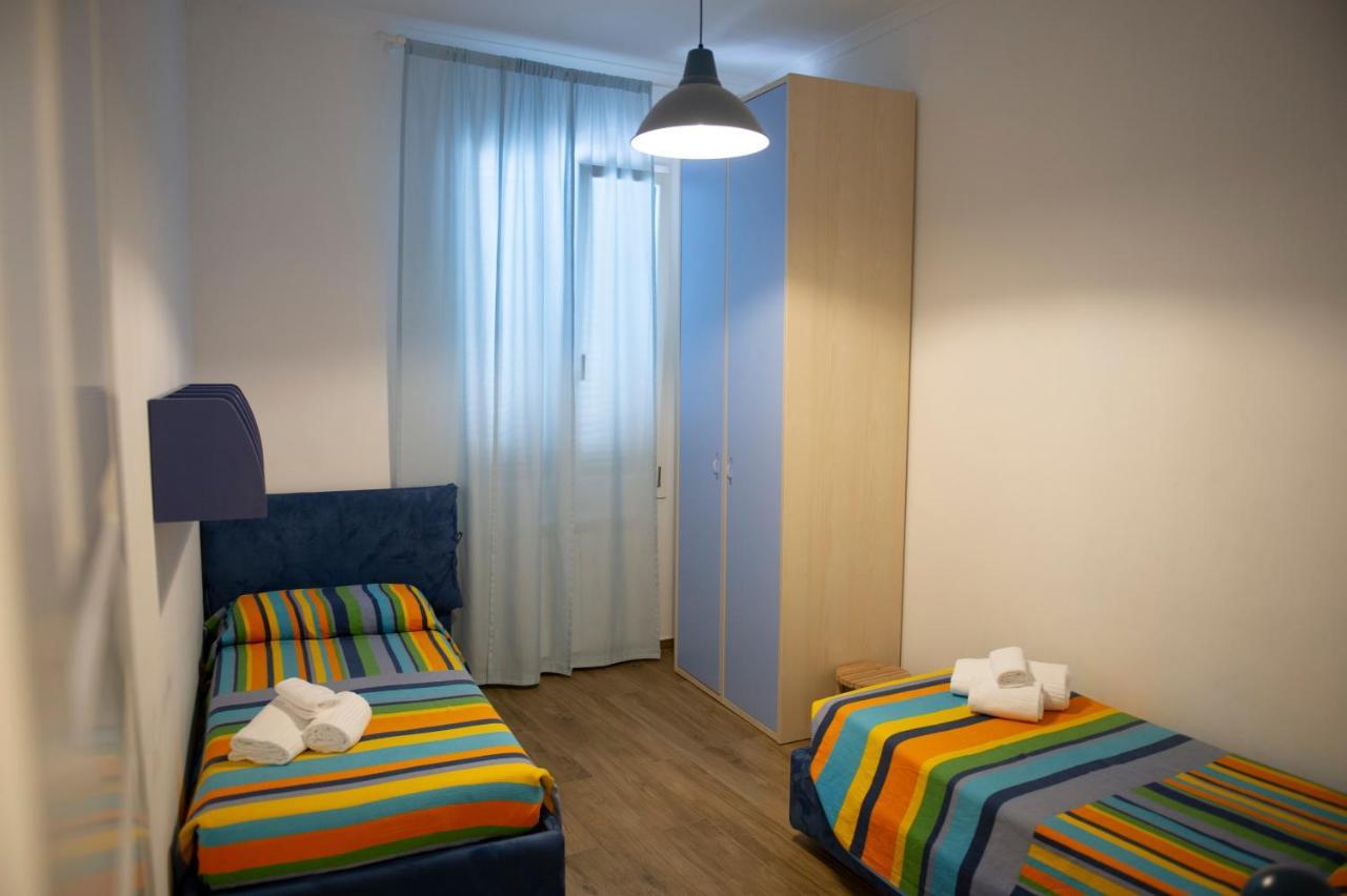 Color Apartment 莫诺波利 外观 照片