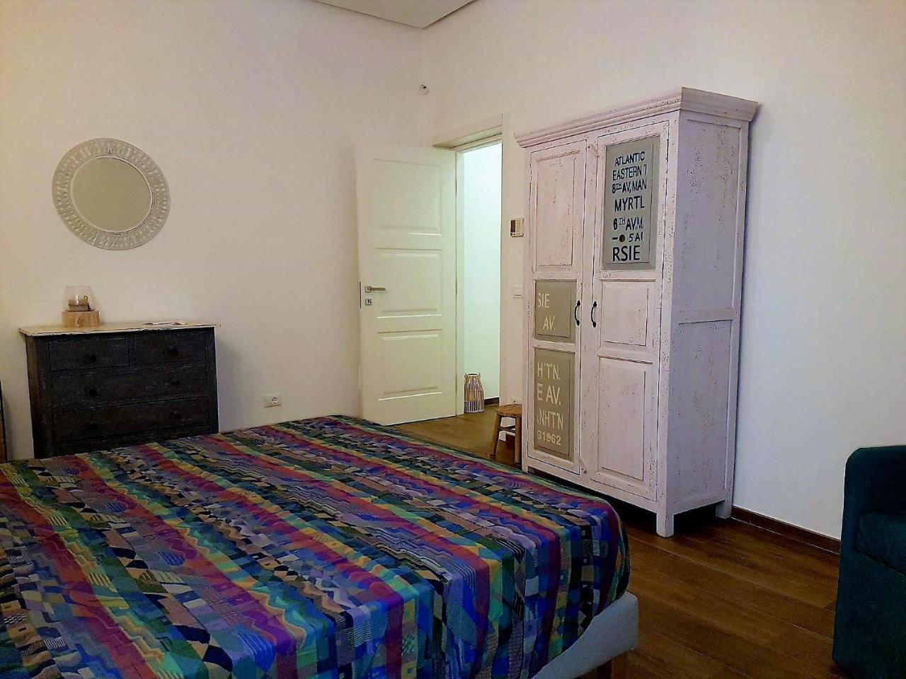 Color Apartment 莫诺波利 外观 照片