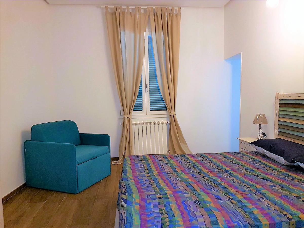 Color Apartment 莫诺波利 外观 照片