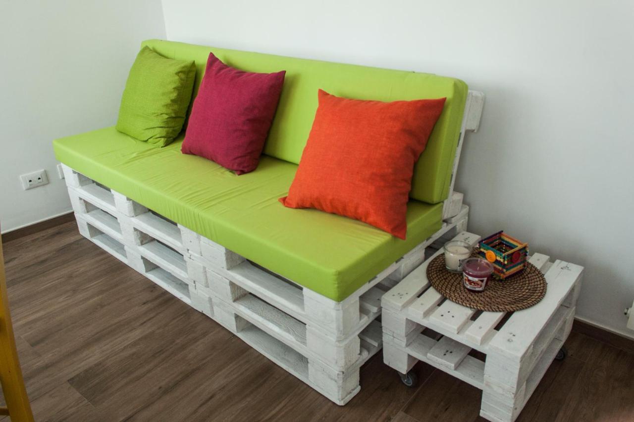 Color Apartment 莫诺波利 外观 照片